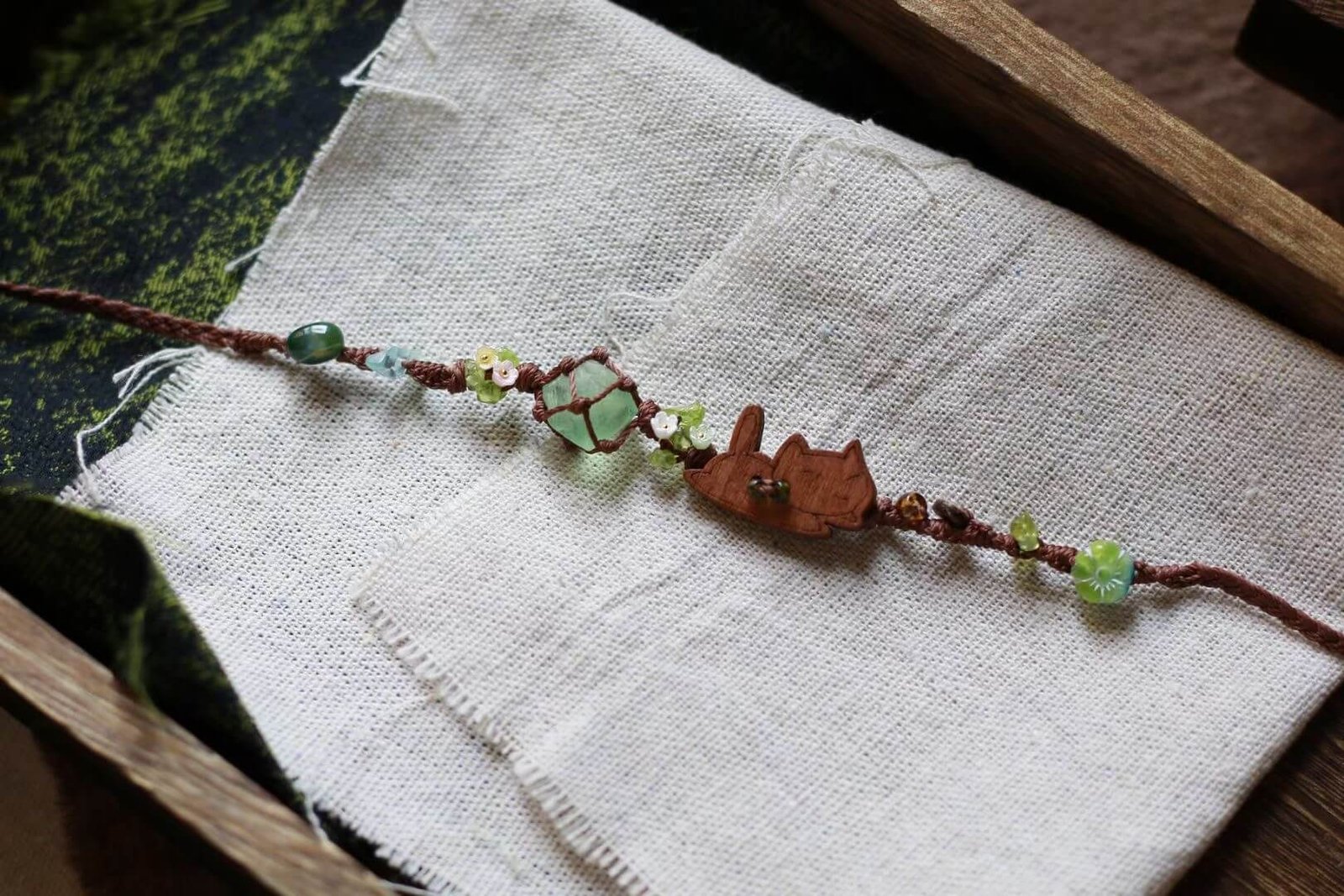 Cute Cat Green Fluorite Macrame Bracelet - Image 3