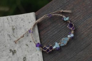 minimalist amethyst and aquamarine woven bracelet (2)