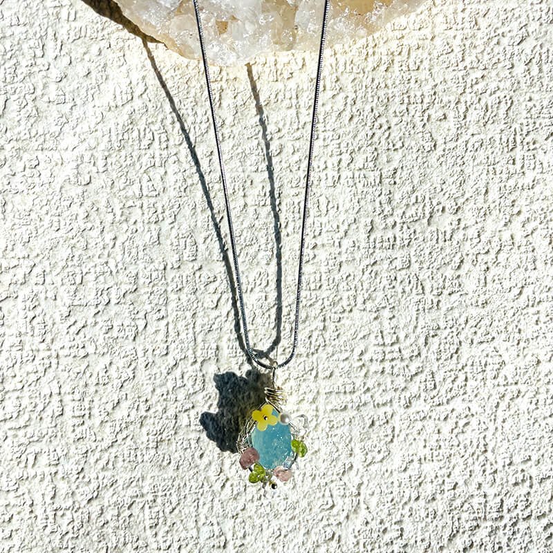 wire wrapped aquamarine pendant