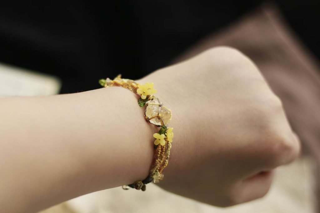 Citrine and Resin Flowers Bracelet